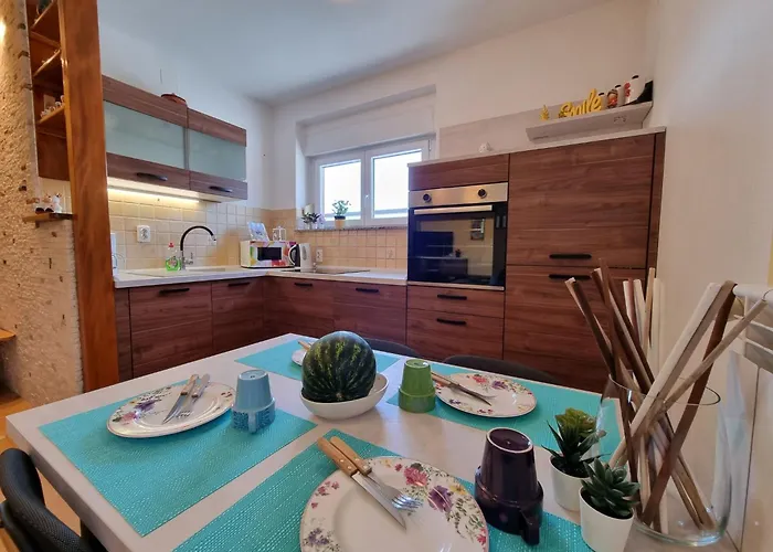 شقة Mit Terrasse By Interhome