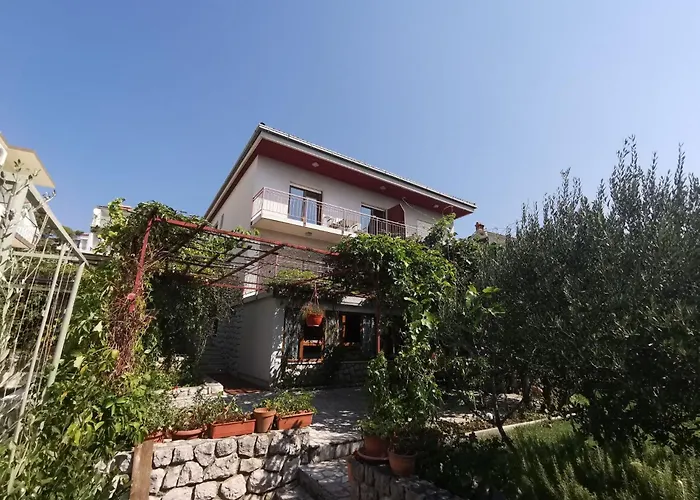 Mit Terrasse By Interhome