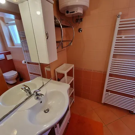 Mit Terrasse By Interhome * تْسْغيكفانِتْسا