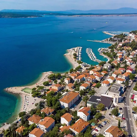 Mit Terrasse By Interhome * Crikvenica