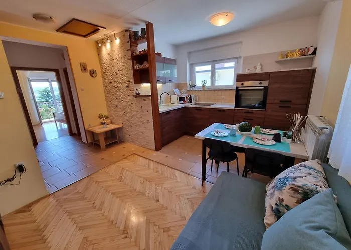 Mit Terrasse By Interhome Crikvenica