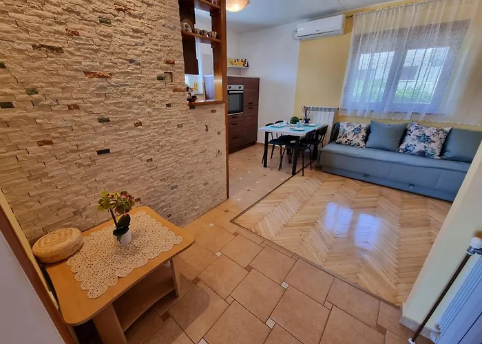 Mit Terrasse By Interhome